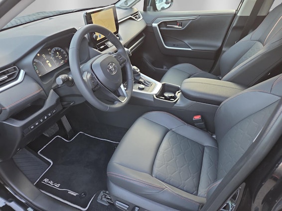 Vehicle image 11