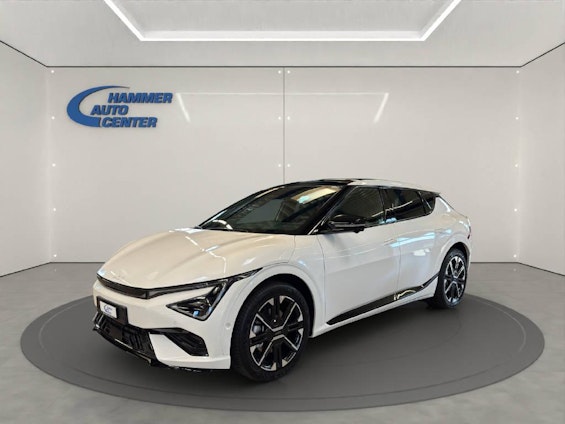 First vehicle image