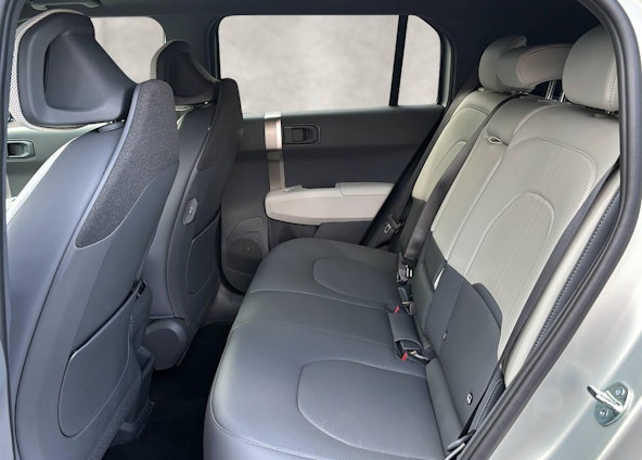 Vehicle image 7 Vehicle image 7