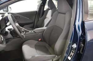 Vehicle image TOYOTA C-HR 2.0 PHEV Charge