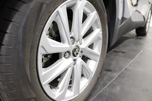 Vehicle image 13