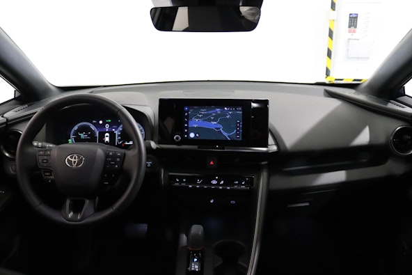 Vehicle image 6