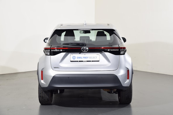 Vehicle image 6