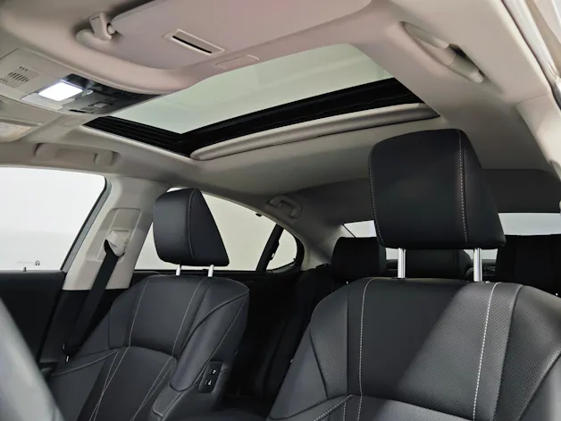 Lexus ES 300h Excellence - Pneumatici invernali inclusi