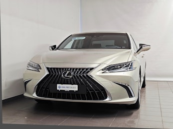 Vehicle image LEXUS ES 300h Excellence