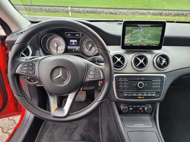 Mercedes-Benz CLA 250 Urban 4m Shooting Brake