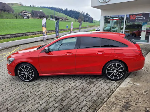 Mercedes-Benz CLA 250 Urban 4m Shooting Brake