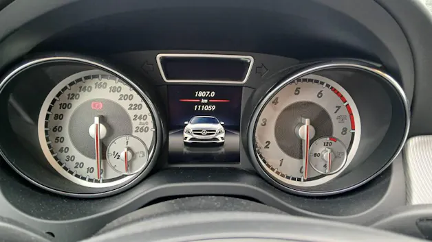 Mercedes-Benz CLA 250 Urban 4m Shooting Brake