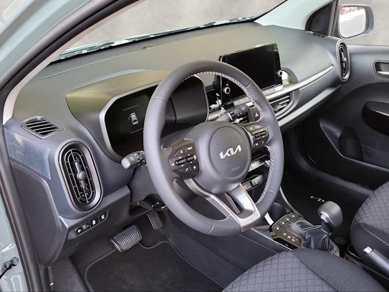 Vehicle image 6 Vehicle image 6