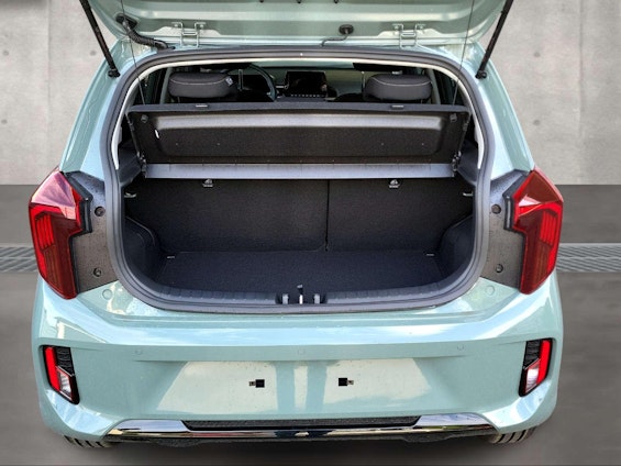 Vehicle image 3 Vehicle image 3