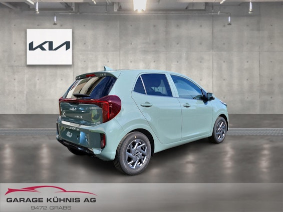 Vehicle image 4 Vehicle image 4