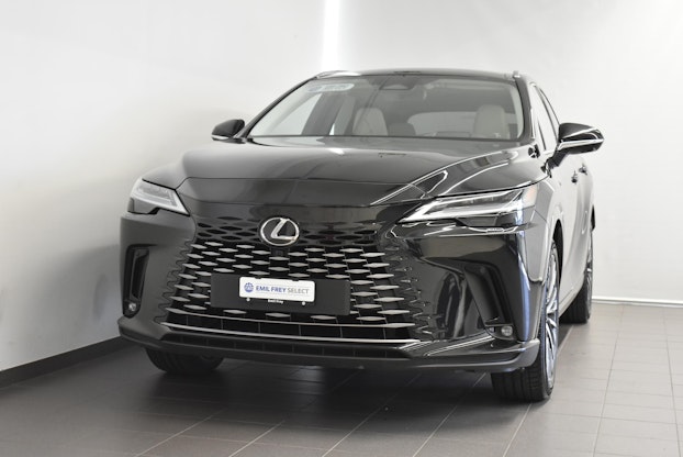 First vehicle image