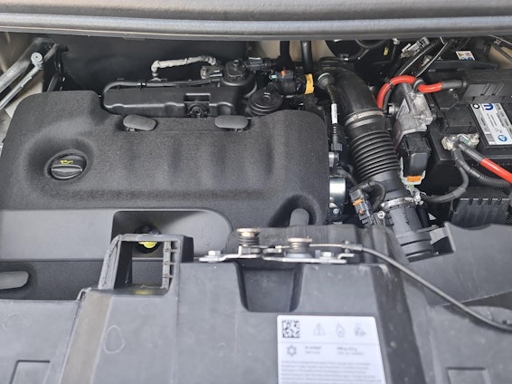 Vehicle image 15 Vehicle image 15