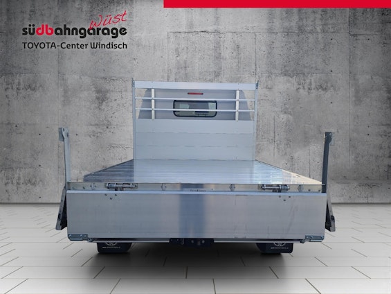 Vehicle image 10 Vehicle image 10