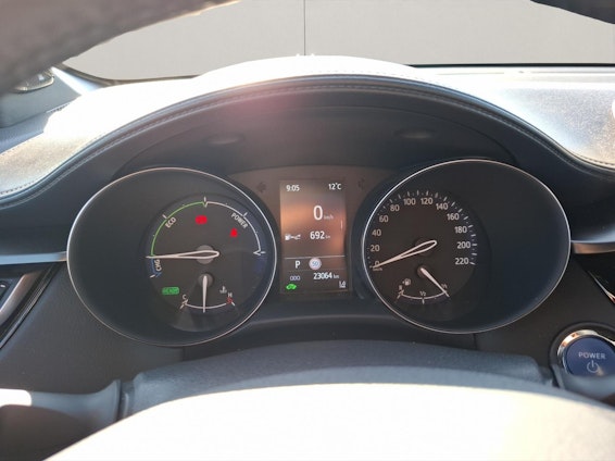 Vehicle image 14