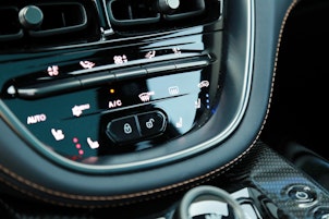 Vehicle image ASTON MARTIN DBX 707 4.0 V8 Bi-Turbo