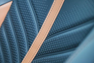 Vehicle image ASTON MARTIN DBX 707 4.0 V8 Bi-Turbo