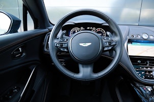 Vehicle image ASTON MARTIN DBX 707 4.0 V8 Bi-Turbo