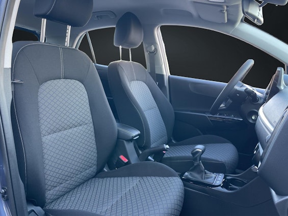 Vehicle image 10 Vehicle image 10