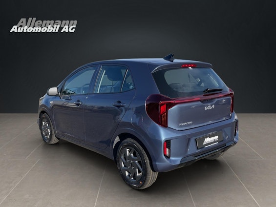 Vehicle image 3 Vehicle image 3