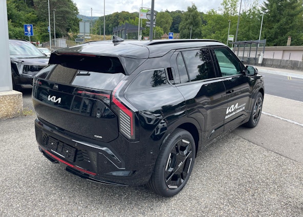 Vehicle image 2 Vehicle image 2