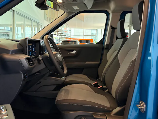 Ford E-Tourneo Courier Active