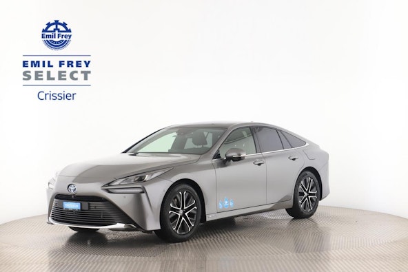 First vehicle image