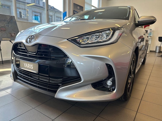 Vehicle image 1