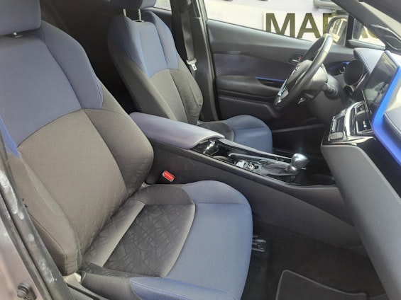 Vehicle image 9 Vehicle image 9