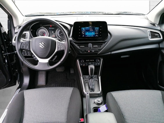 Vehicle image 10 Vehicle image 10