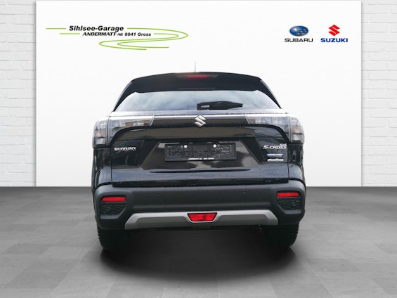 Vehicle image 4 Vehicle image 4