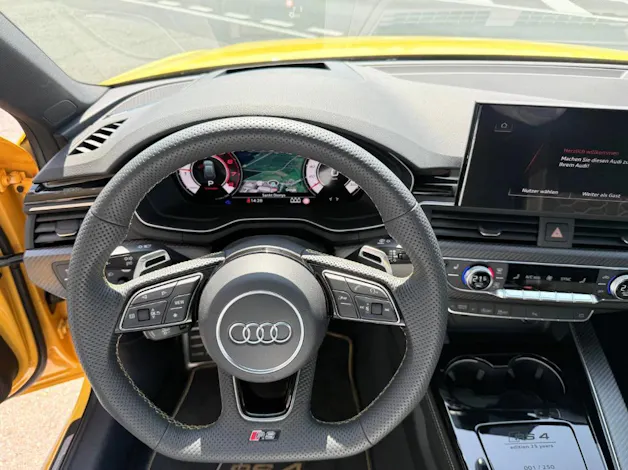 Audi RS4 Avant 25 year edition quattro tiptronic
