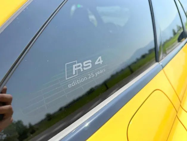 Audi RS4 Avant 25 year edition quattro tiptronic