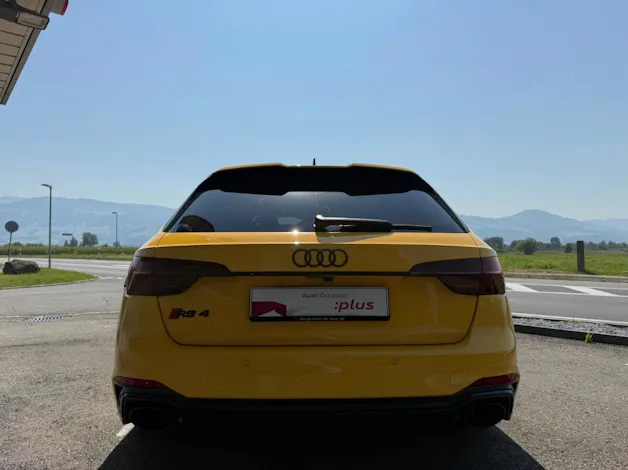 Audi RS4 Avant 25 year edition quattro tiptronic