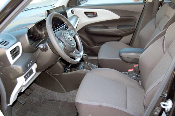 Vehicle image 14