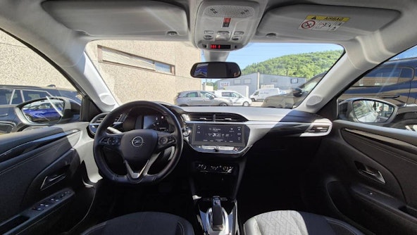 Vehicle image 8 Vehicle image 8