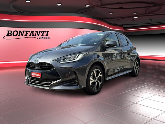 First vehicle image First vehicle image