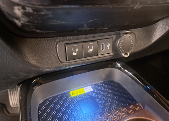 Vehicle image 15 Vehicle image 15