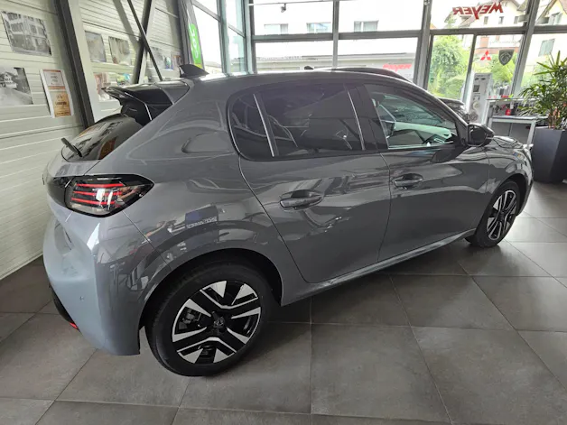 Peugeot 208 1.2 Hybrid Allure Premium