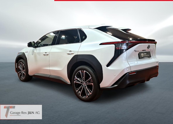 Vehicle image 3 Vehicle image 3