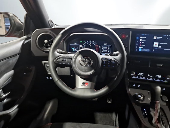 Vehicle image 10 Vehicle image 10