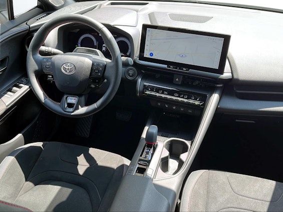 Vehicle image 7