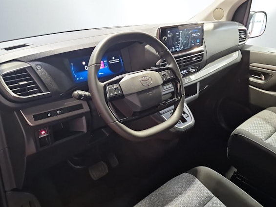 Vehicle image 9 Vehicle image 9