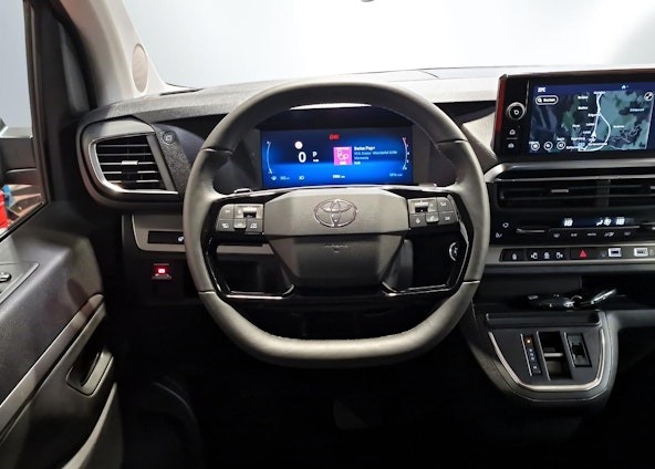 Vehicle image 11 Vehicle image 11