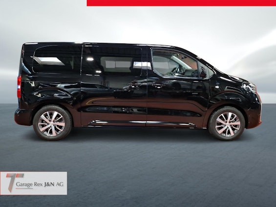 Vehicle image 6 Vehicle image 6