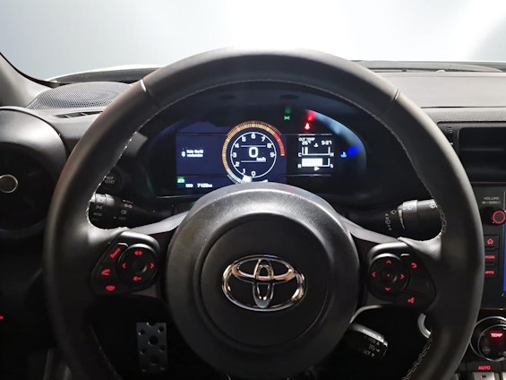 Vehicle image 13 Vehicle image 13