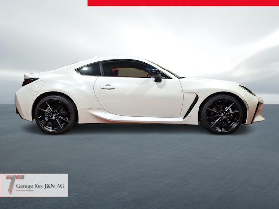 Vehicle image 6 Vehicle image 6