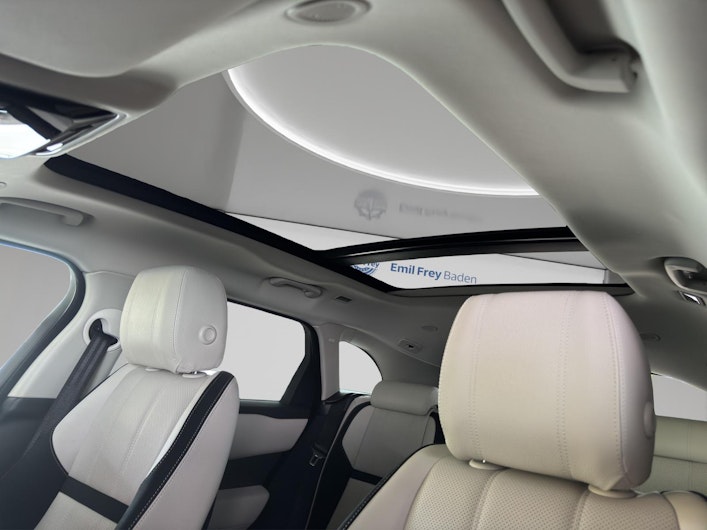 Vehicle image LAND ROVER RANGE ROVER VELAR