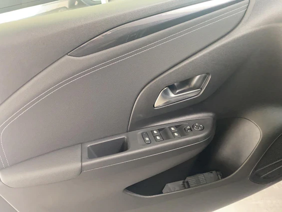 immagine del veicolo 8 immagine del veicolo 8