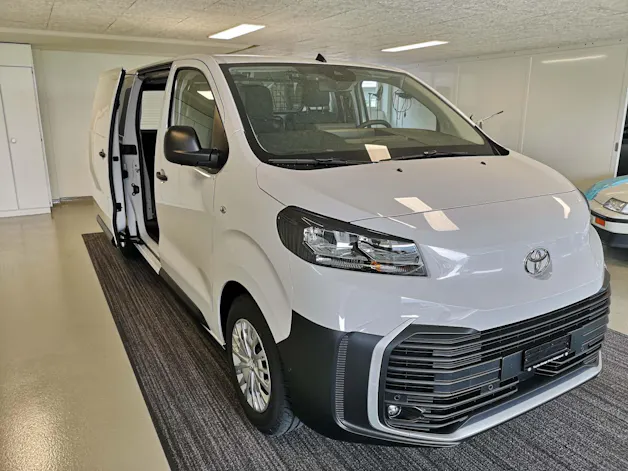 Toyota PROACE Van L1 75KWh Advanced